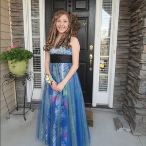 Caché prom dress cache